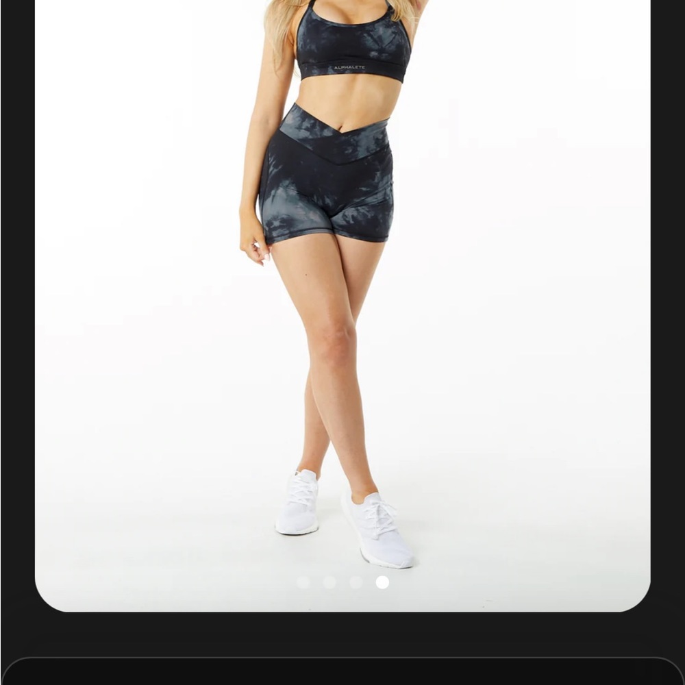 NWT Alphalete Surface Tri Bra